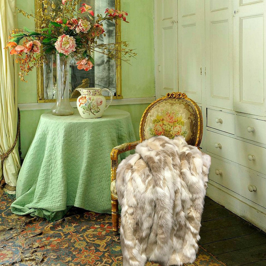 Plush  Faux Fur Throw Blanket, Soft Tan, Taupe Toned Tibetan Fox Bedspread - Luxury Fur - Minky Cuddle Fur Lining Fur Accents USA