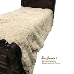 Plush Faux Fur Throw Blanket - Bedspread - Reversible - Luxury Sherpa Fur with Soft Fleece Cuddle Fur Lining - Fur Accents - USA